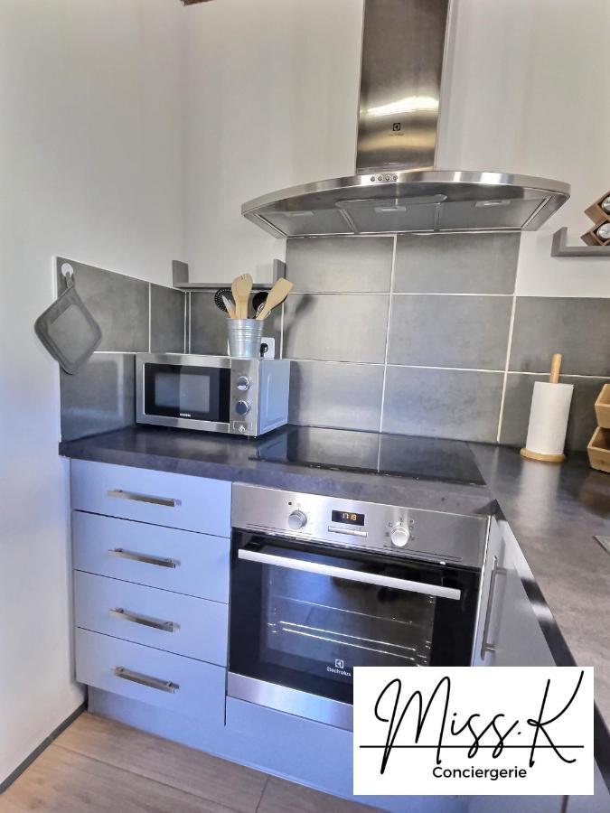 Appartement "La Fenetre Sur Le Marche" De Miss.K Conciergerie à Châtillon-sur-Chalaronne Extérieur photo